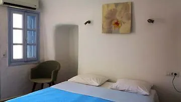 Finesse Aparthotel Oia