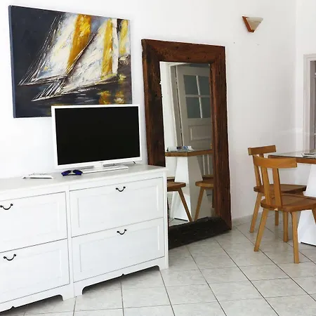 מלון דירות Finesse 3*