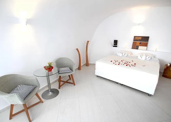 Finesse Aparthotel 3*