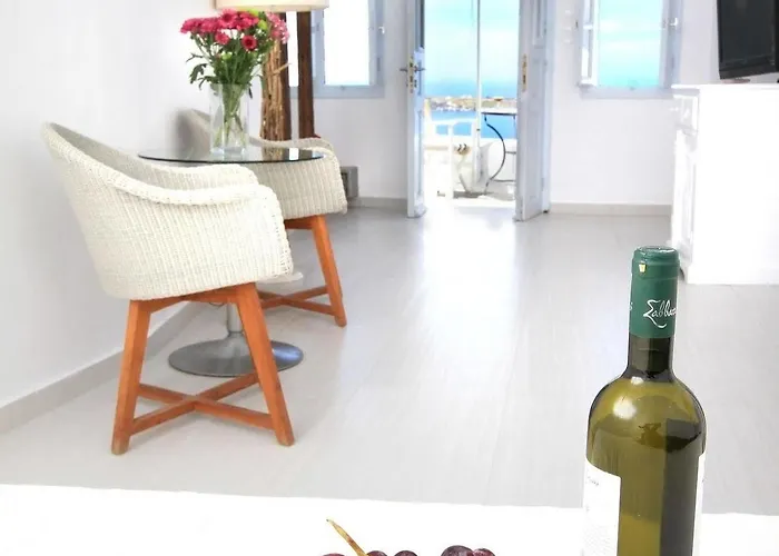 Finesse Aparthotel Oia